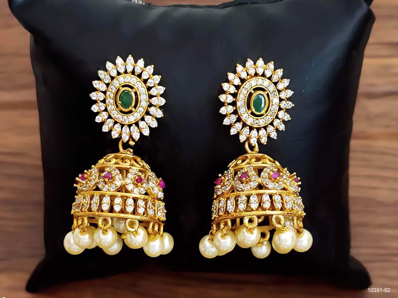 kemp jhumka earring with flower round shape design