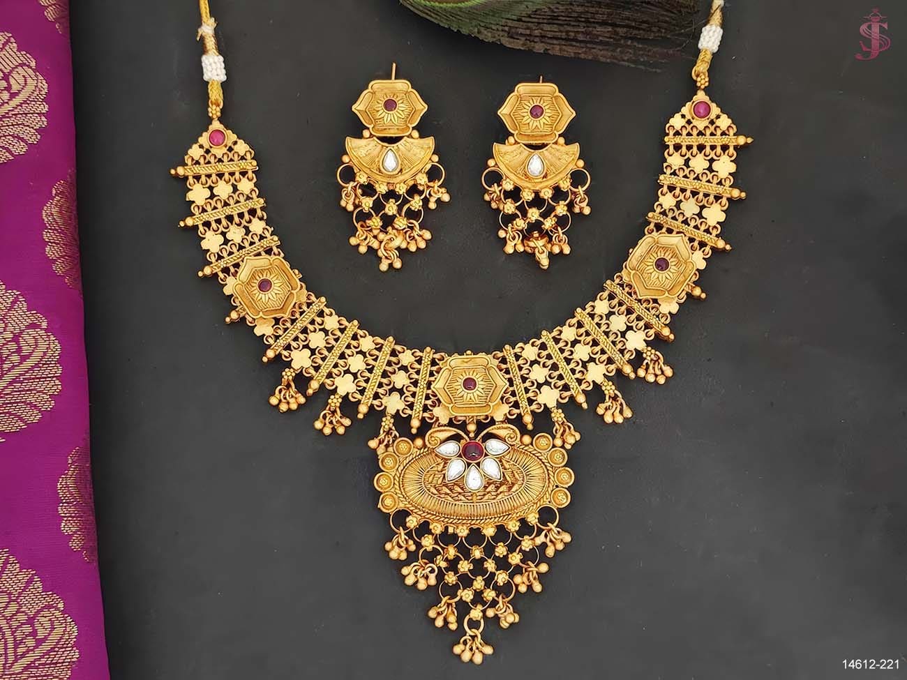antique choker necklcae set