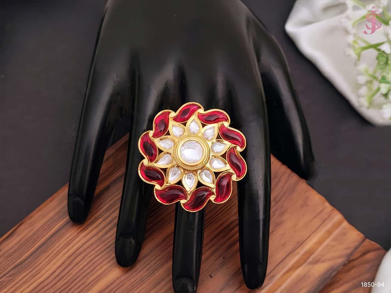 Flower Kundan Finger Ring