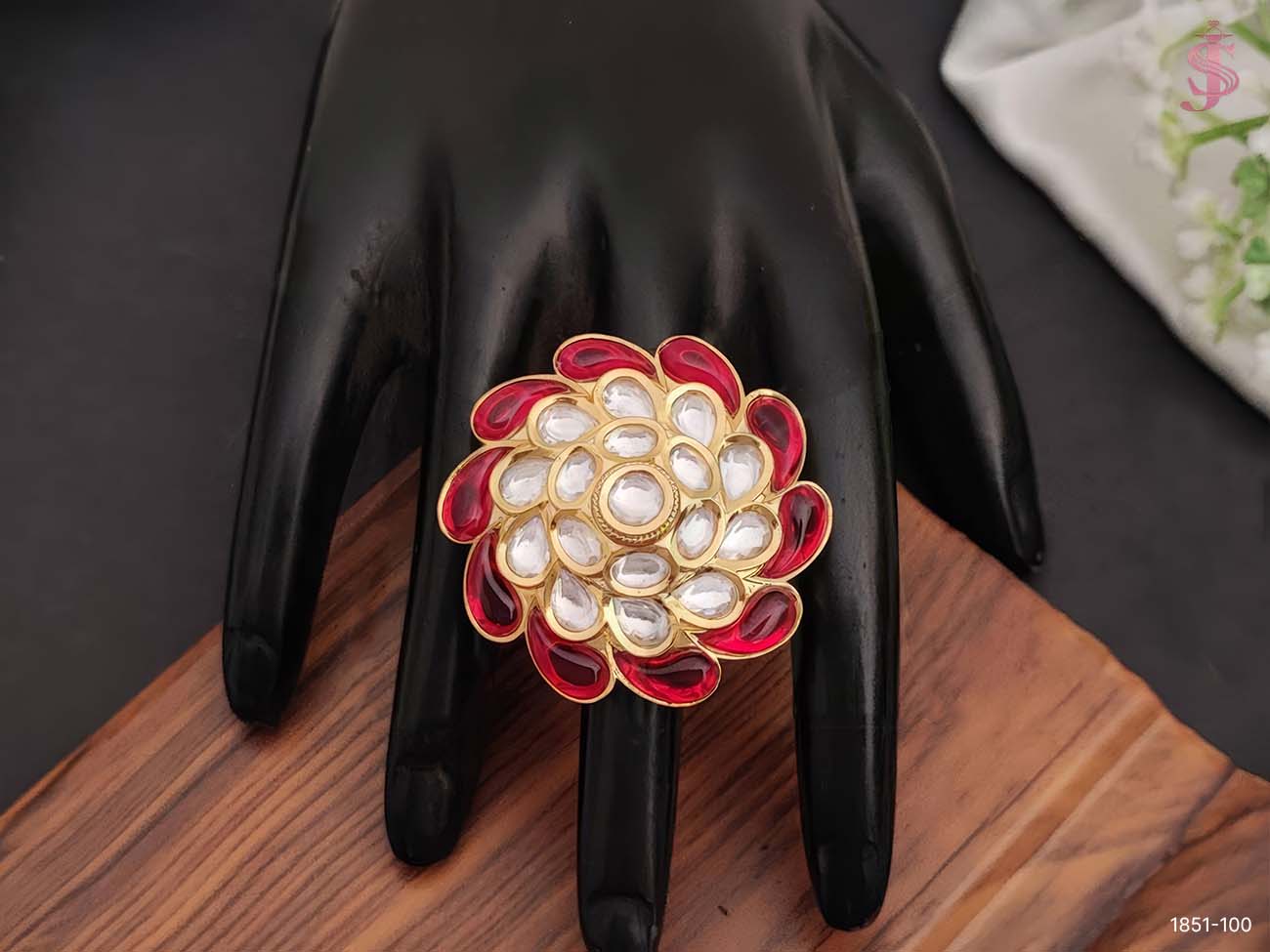 Flower Kundan Finger Ring